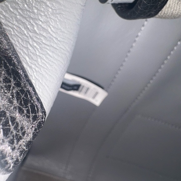 Marc Jacobs Black Leather Tote - Picture 12 of 16